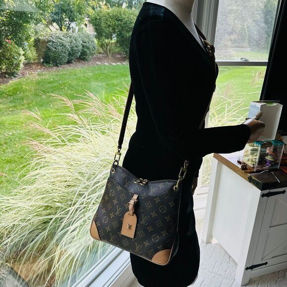 Louis Vuitton Odeon PM - Picture 16 of 16